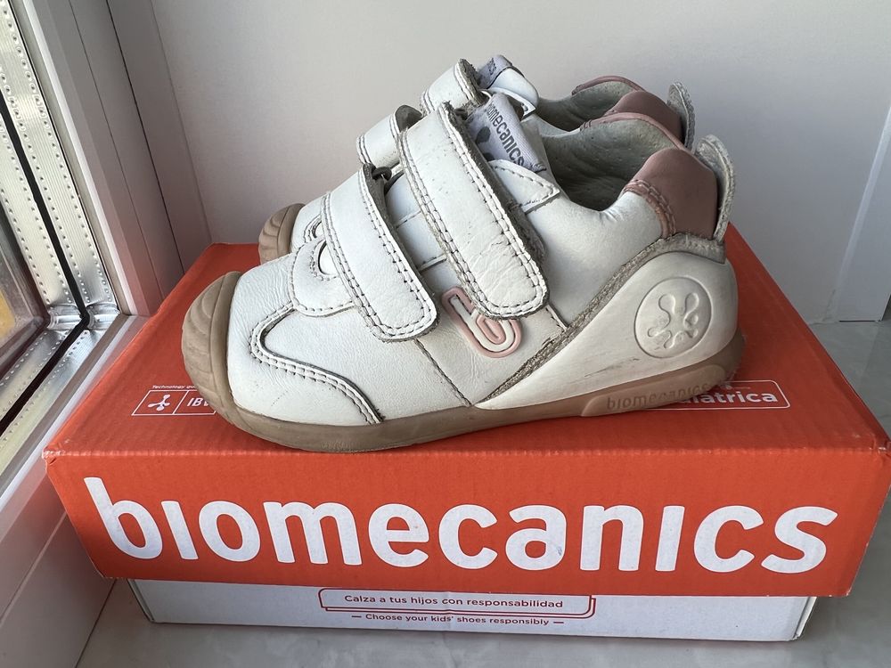 Детские кроссовки Biomecanics