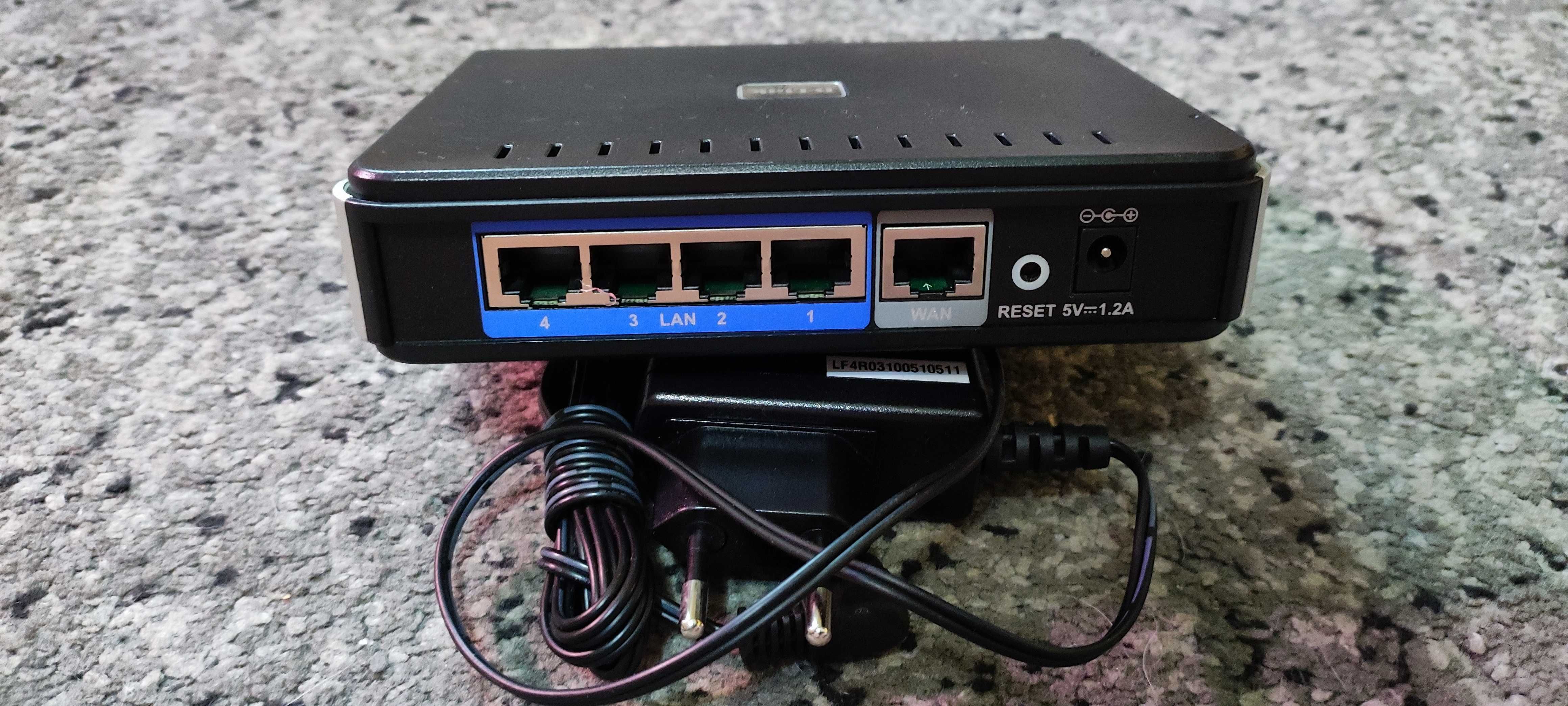 Роутер  D-Link DIR-100