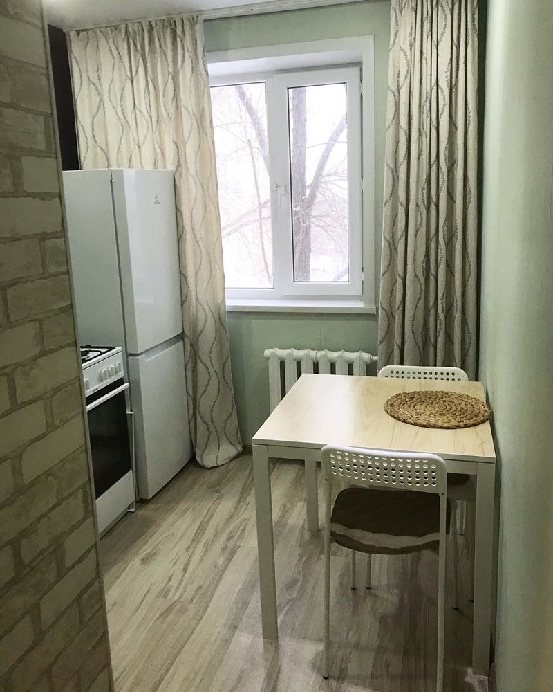 1-комн. кв. 6 мкр 20 дом, сутки 7000, по часам не сдаем