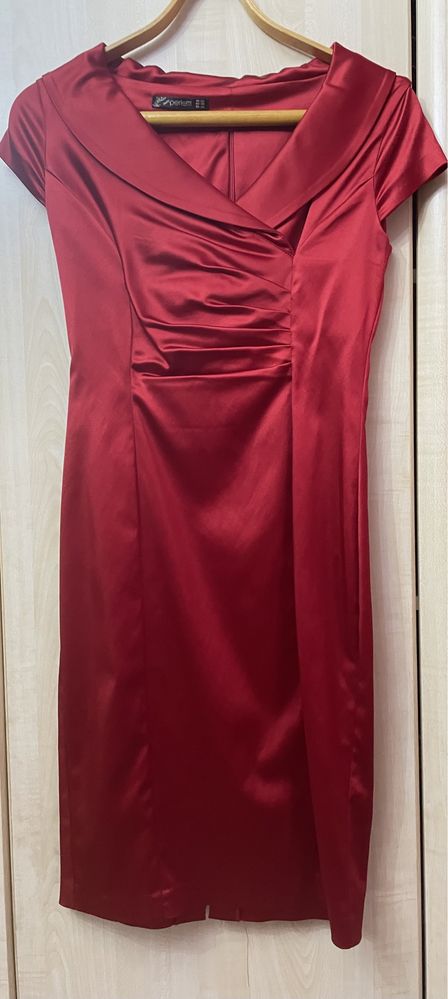 Көйлектер,біздің өлшеммен 42-44раз. 4000тг