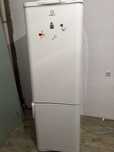 Холодильник Indesit