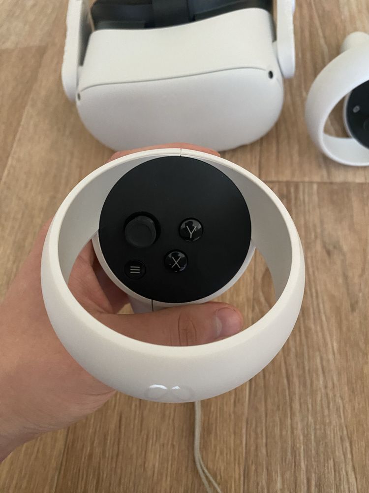 Продам VR Meta Quest 2