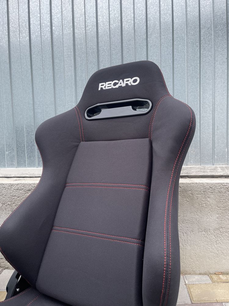 Сиденья Полуковши Recaro sr3, пара, новые