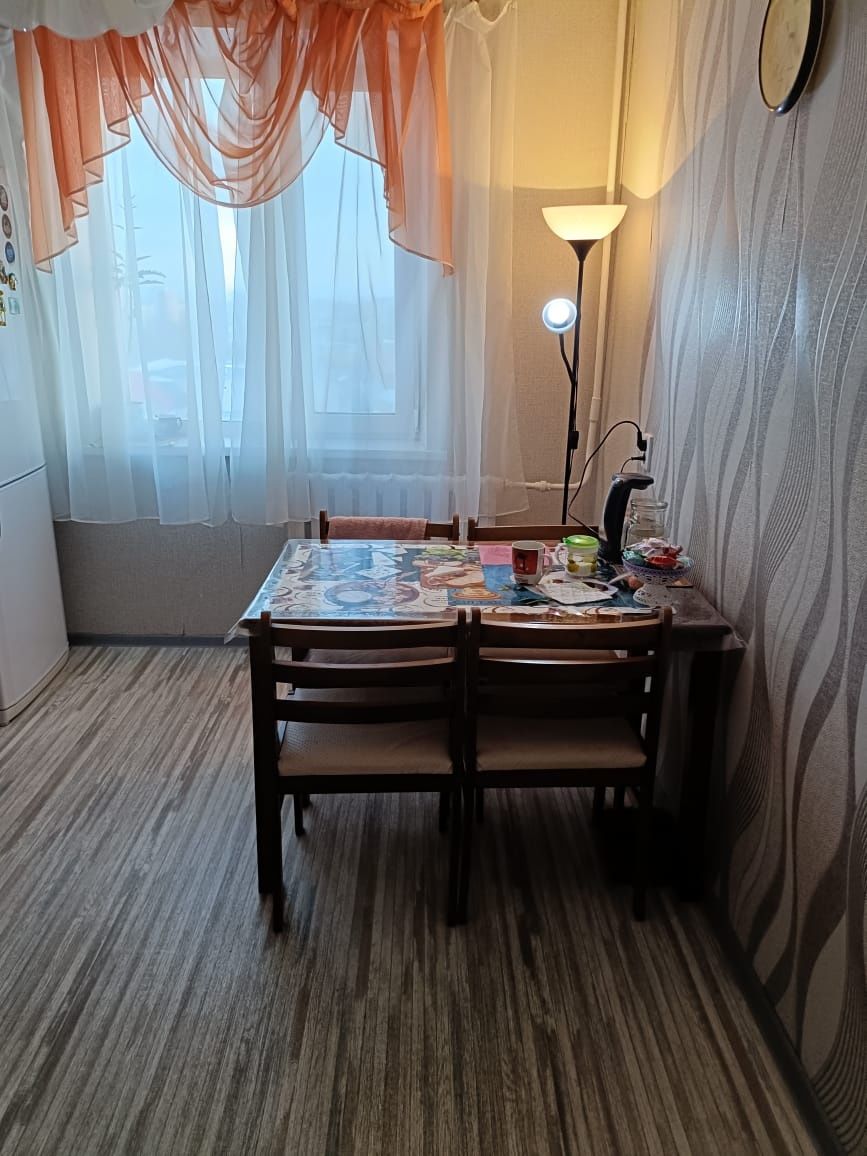 Продам 2-х комнатную квартиру. М. Жусуп 86