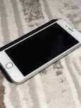 продается Iphone 8