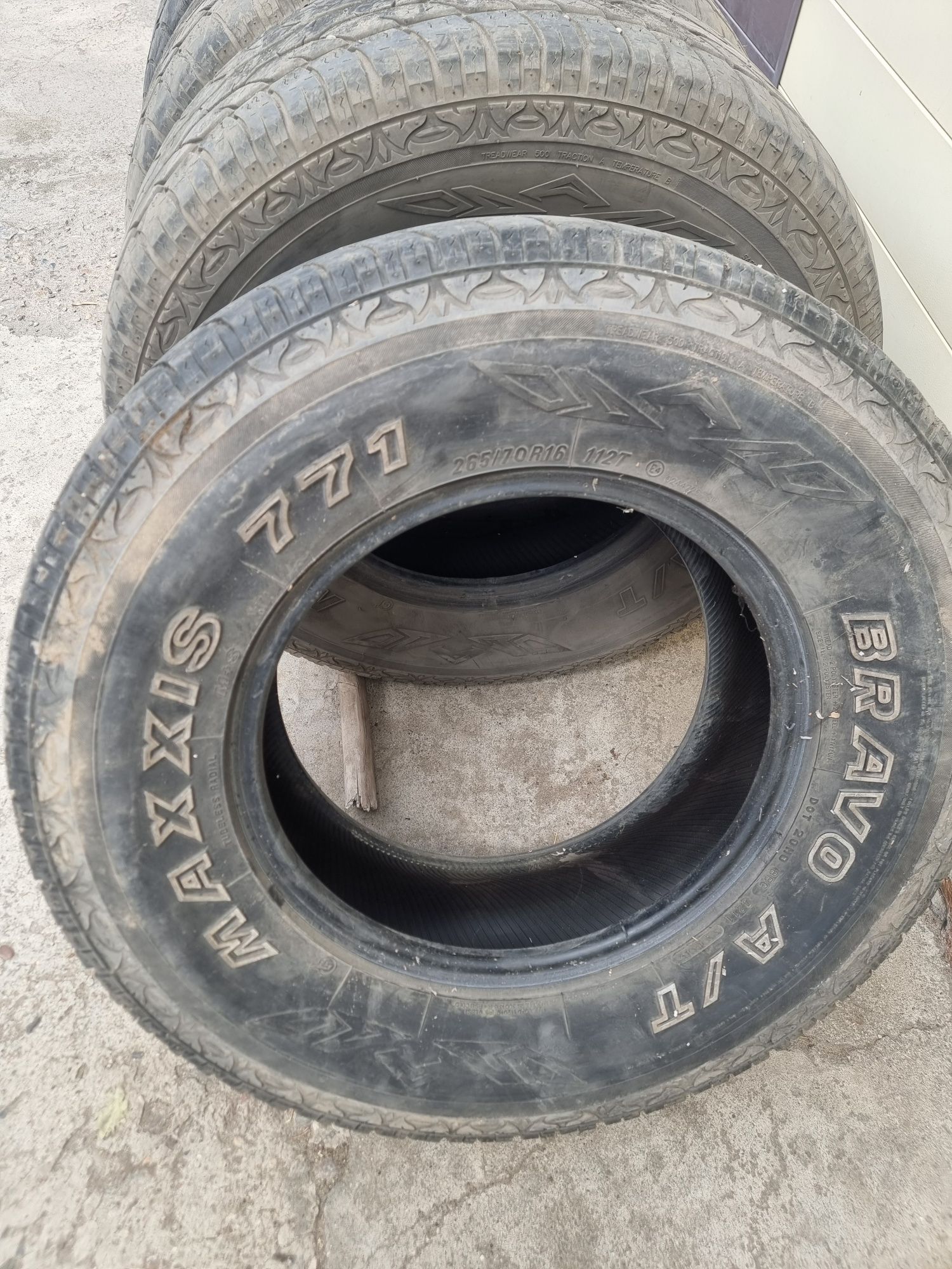 Продам шины  R16