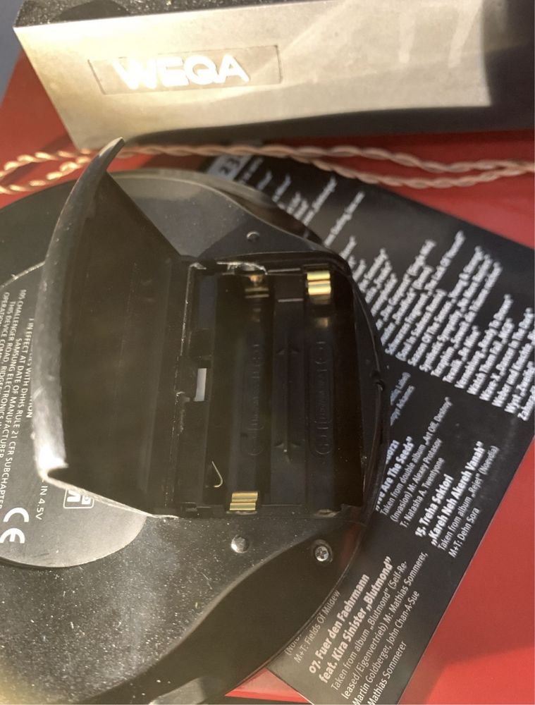 Проигрыватель компакт-дисков CD плеер Samsung MCD-CF370 портативный