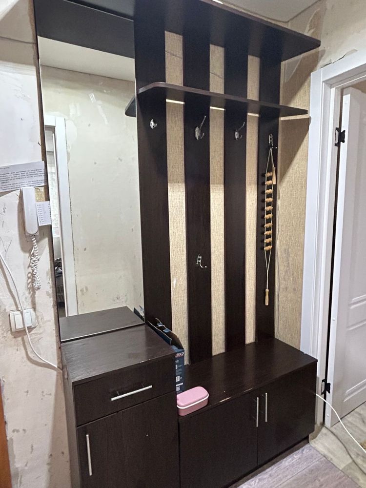 Продам прихожую