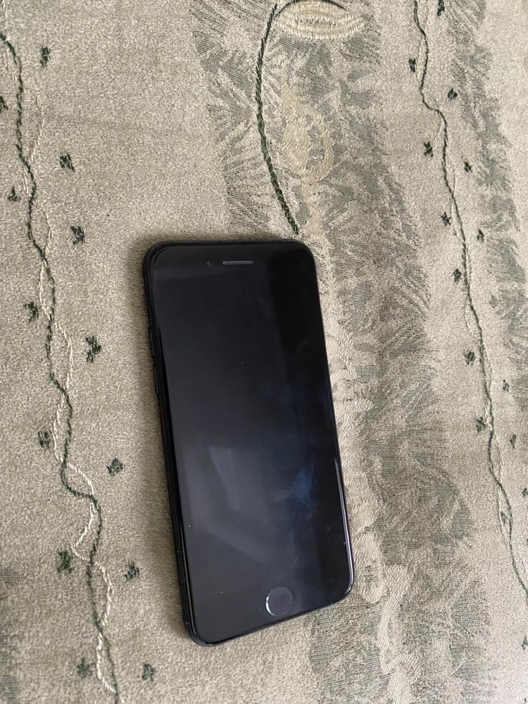 Iphone SE 2020 на ремонте не был всё родное 64гб