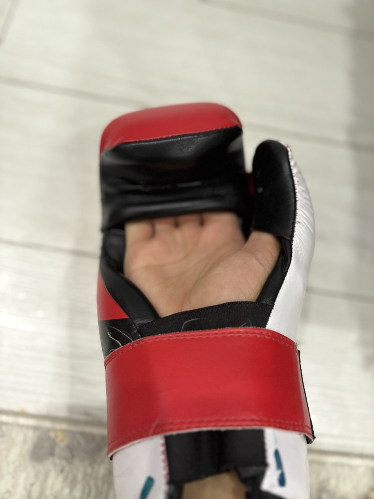 Открытые перчатки TENDAN
