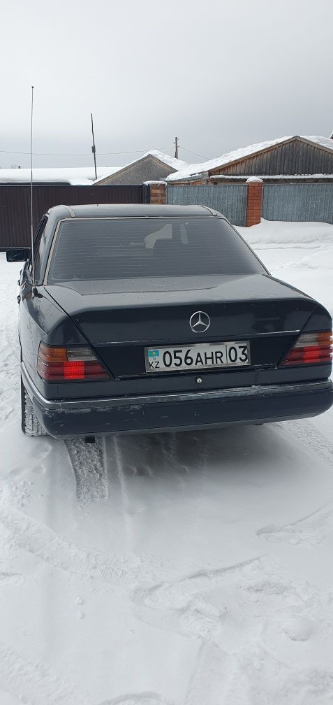 Mercedes Benz E 200