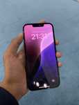 Телефон iPhone 13