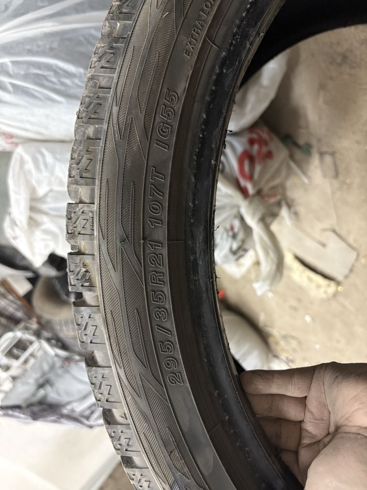 Yokohama Ice Guard IG55 295/35 R21 107T с шипами