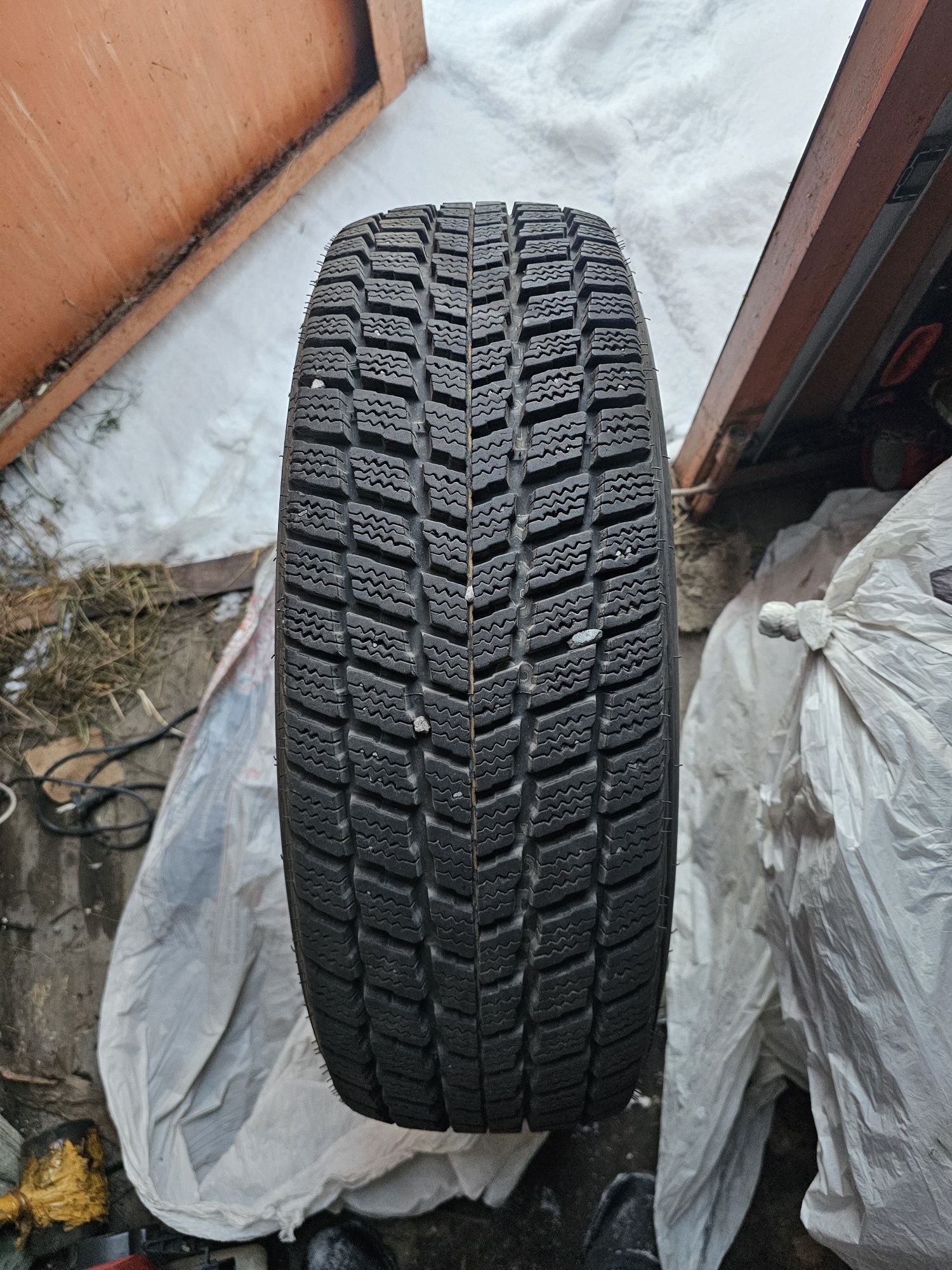 Шины зимние 225/65/17