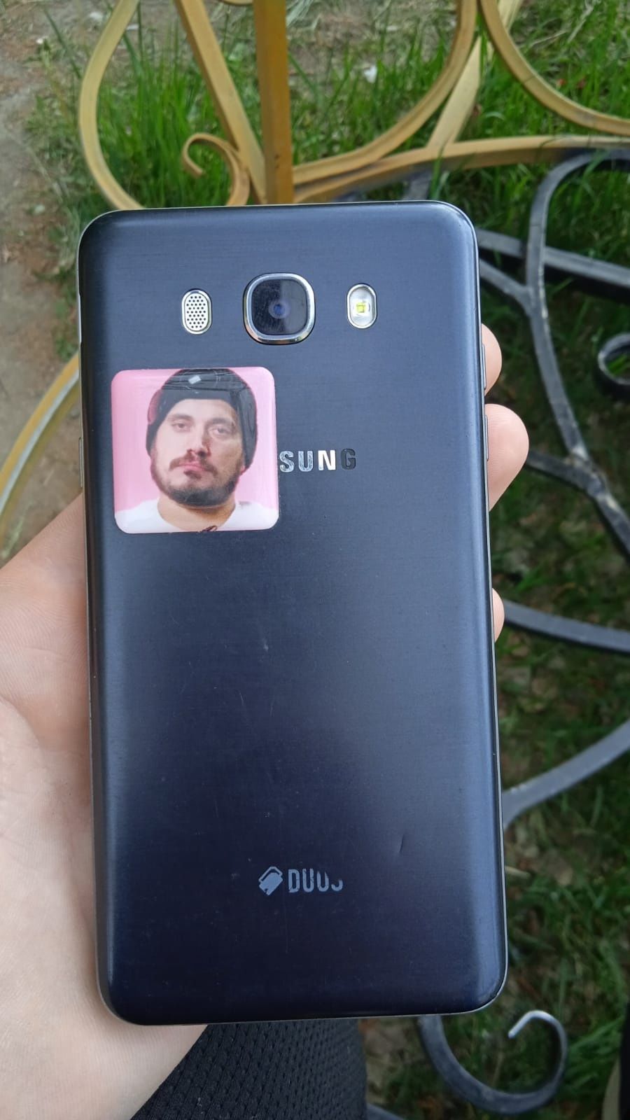 Обменяю samsung j7 2016 на айфон