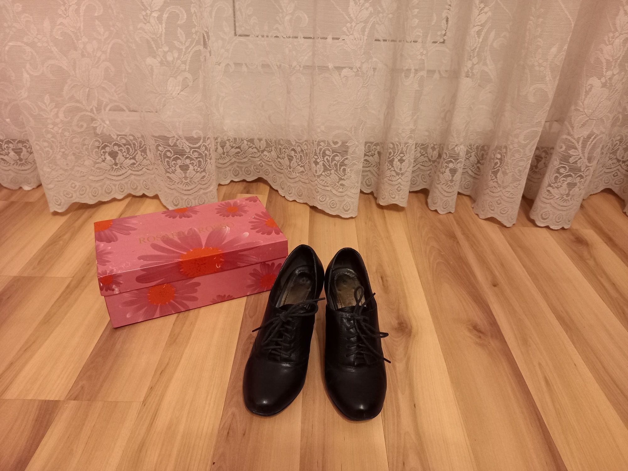 Продам туфли кожаные