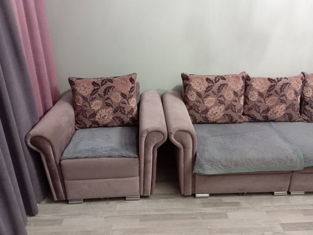 Продаю диван и кресло (б/у).