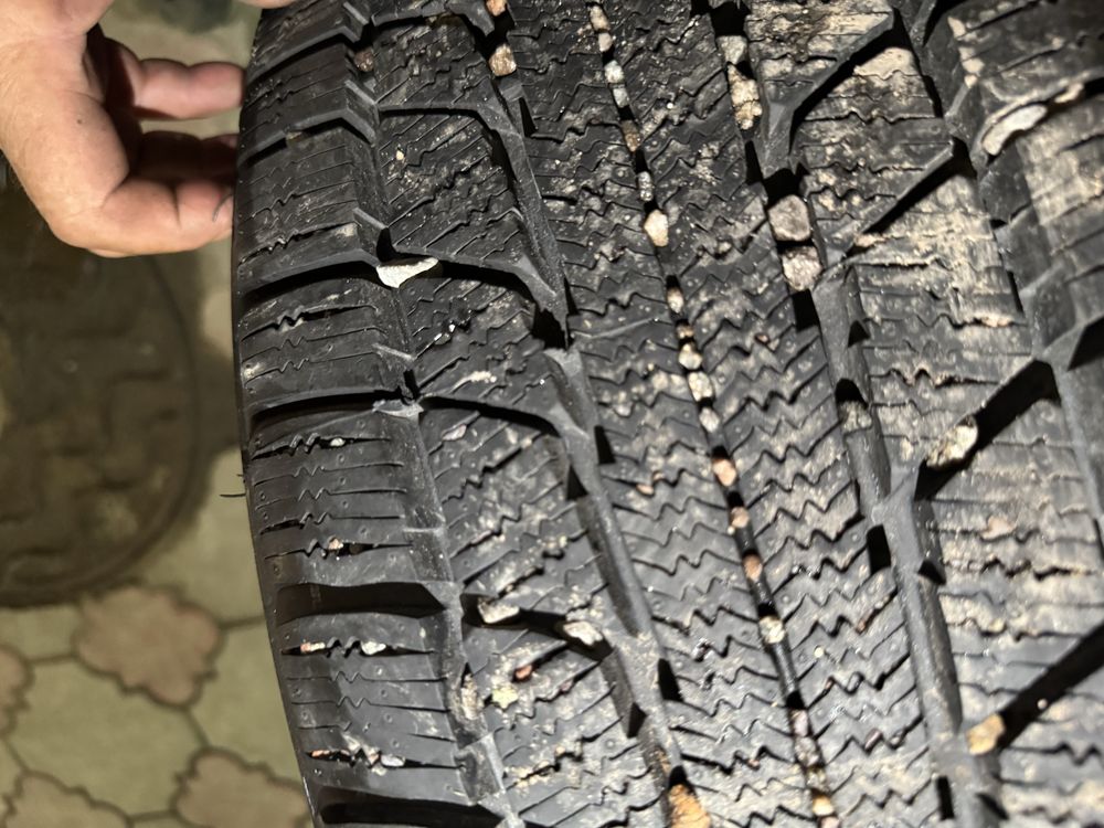 Продаю зимние шины Snow Lions TR777 235/60 R18 – комплект