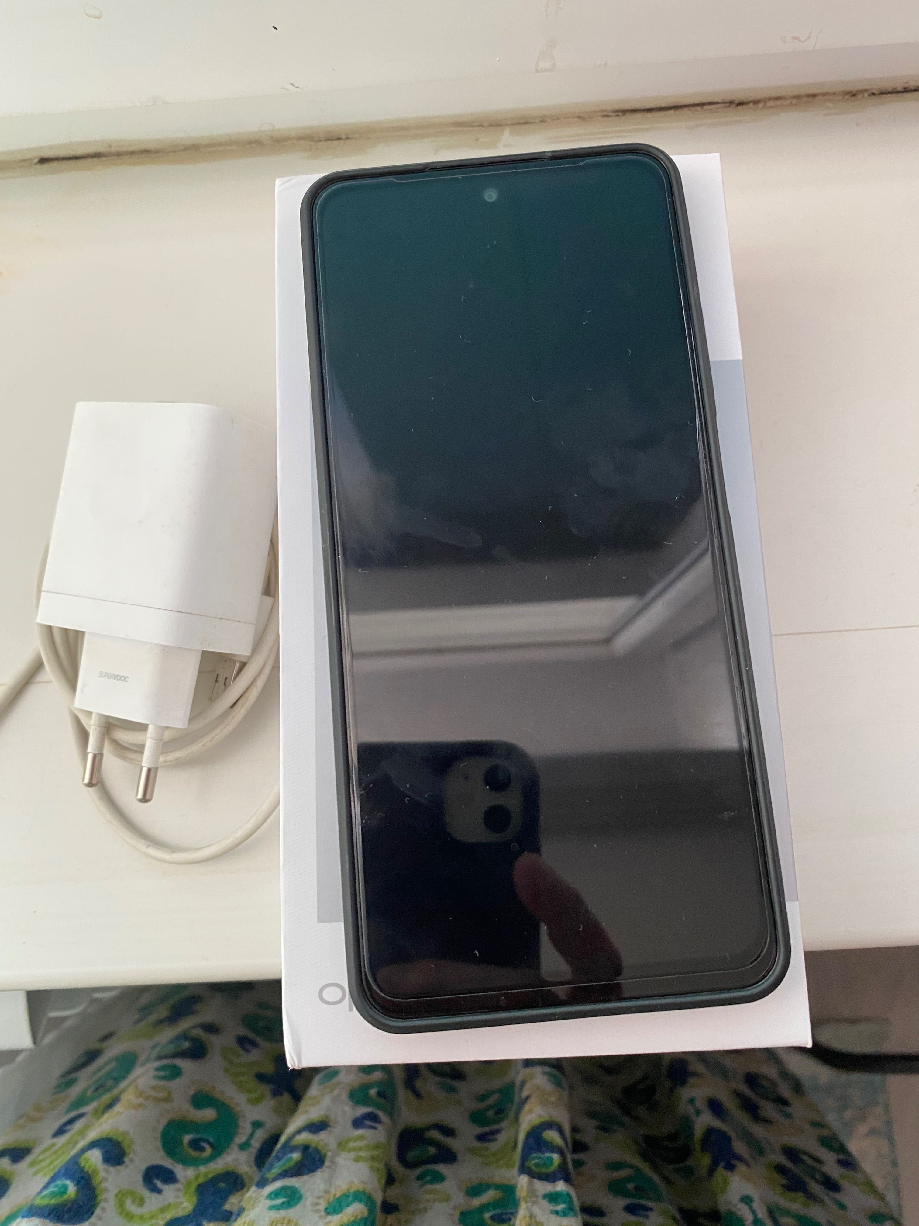 Oppo  A60 темно-синий 128 гб
