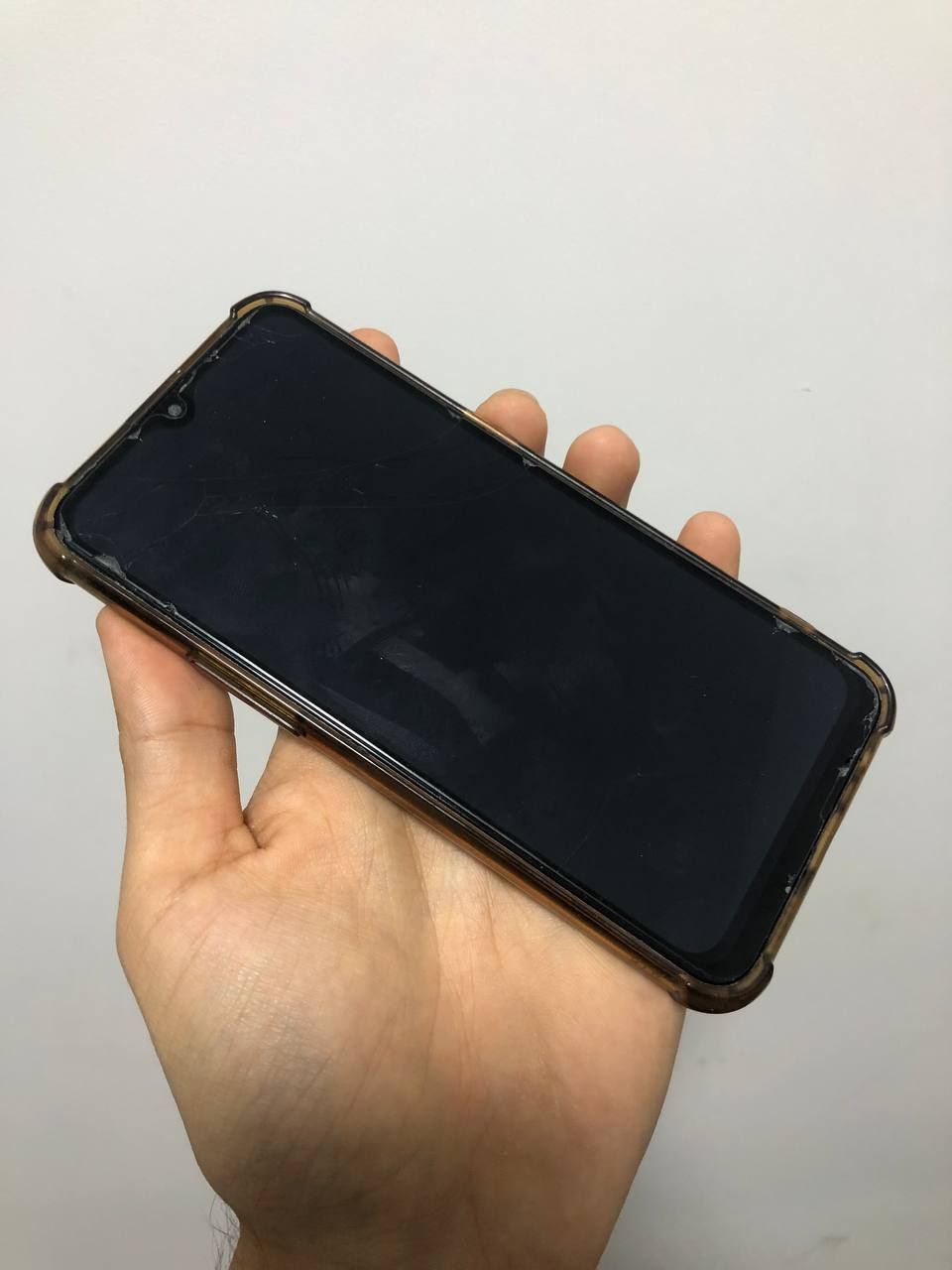 Продам два телефона: Oppo A1K, Redmi