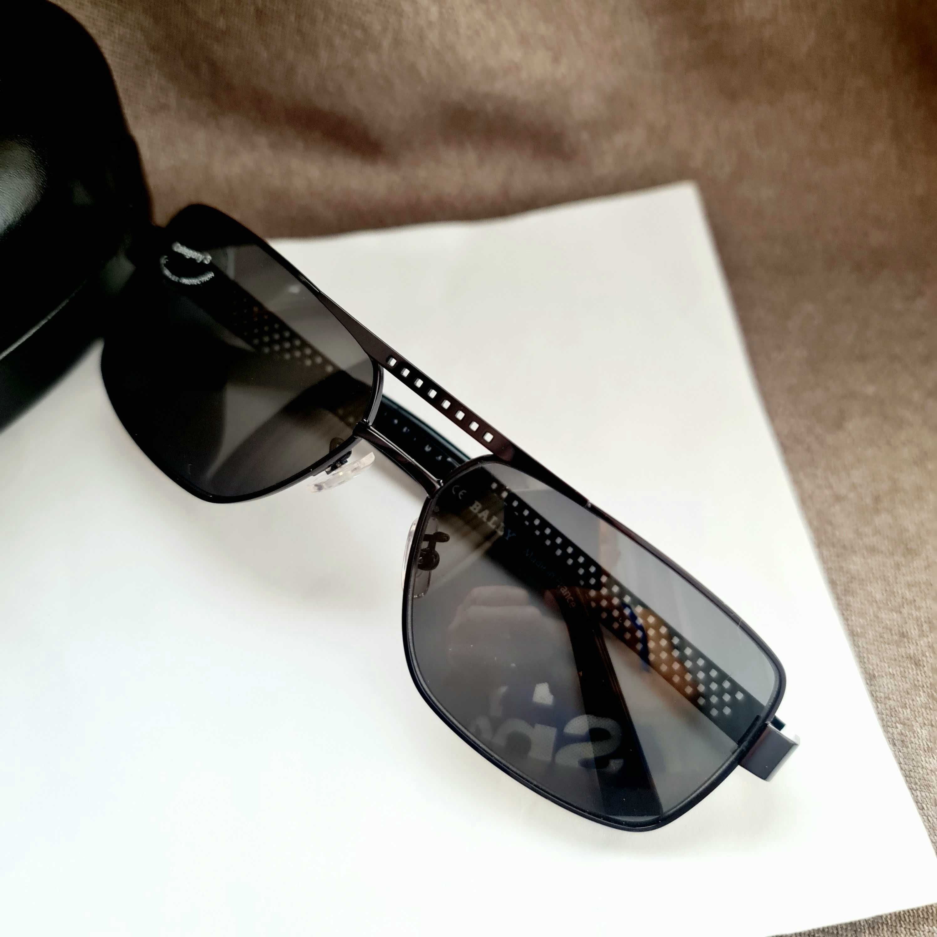 Солнцезащитные очки Bally.