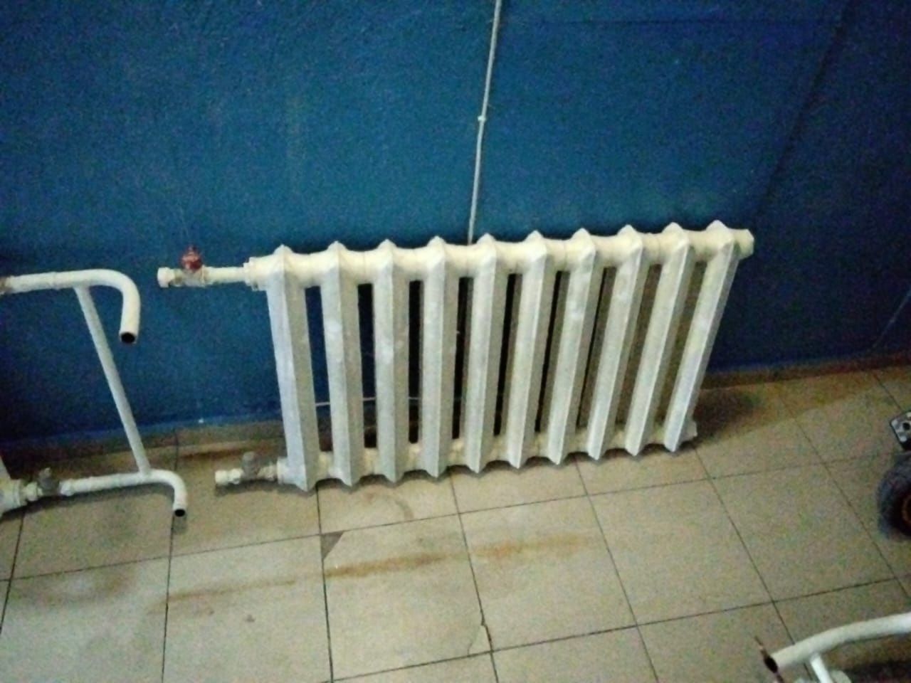 Продам чугунные батареи
