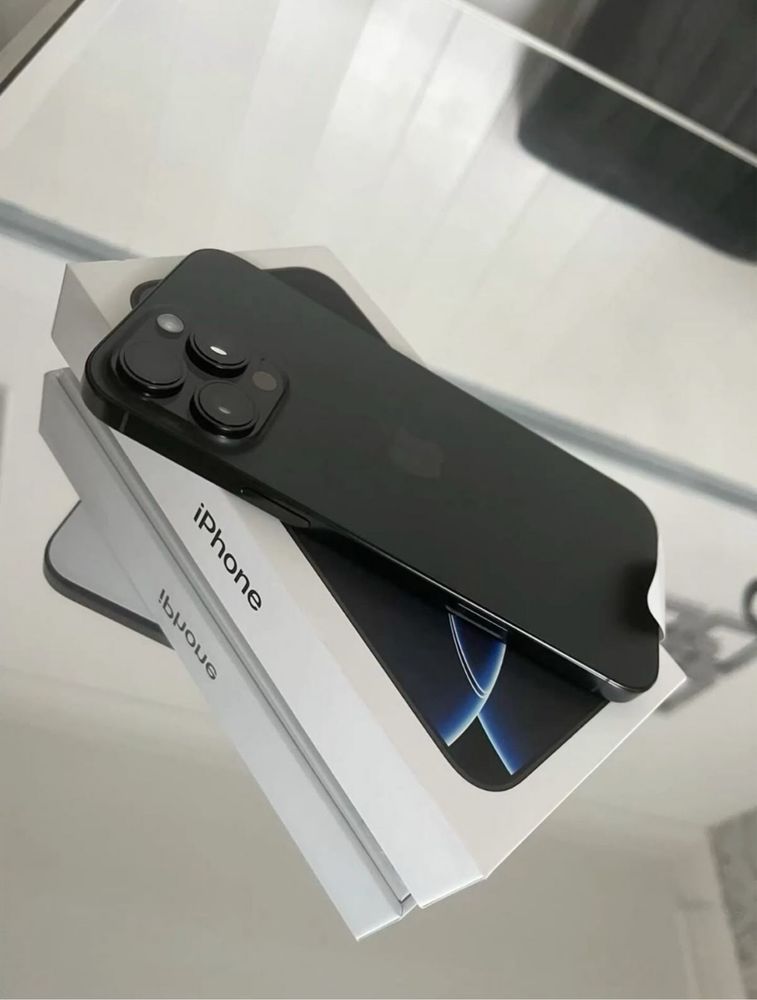 Iphone 16 pro.