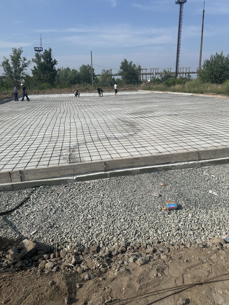 Продам железную дверь с дорогим замком