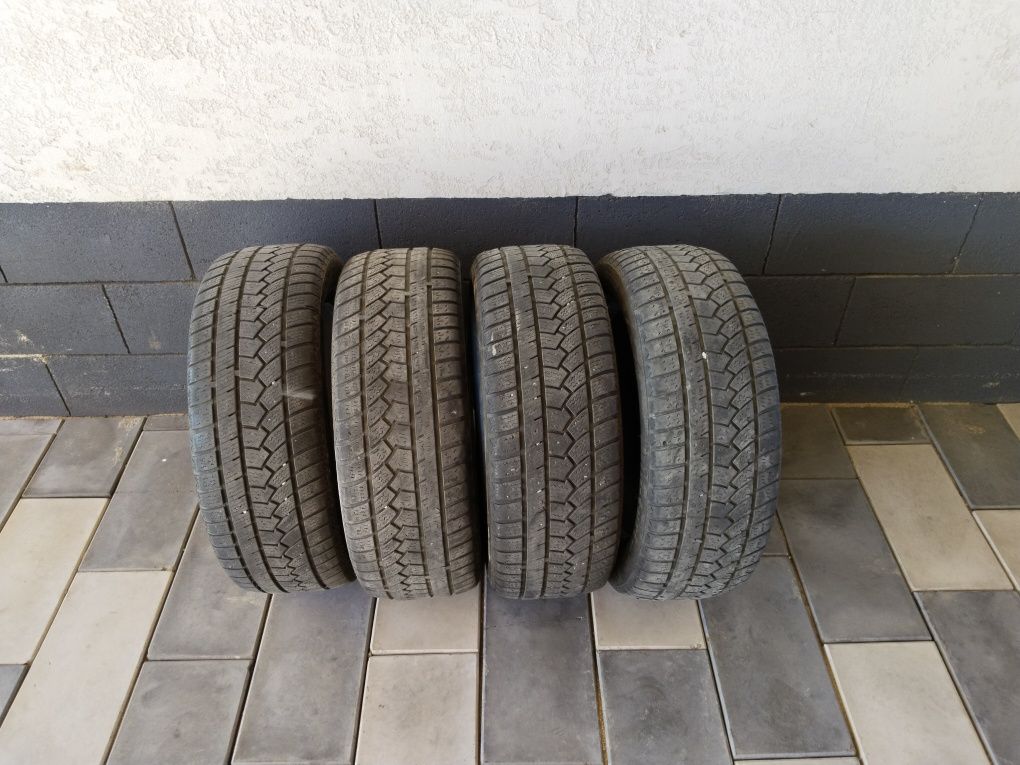 Продам зимние шины 205 55 R 16
