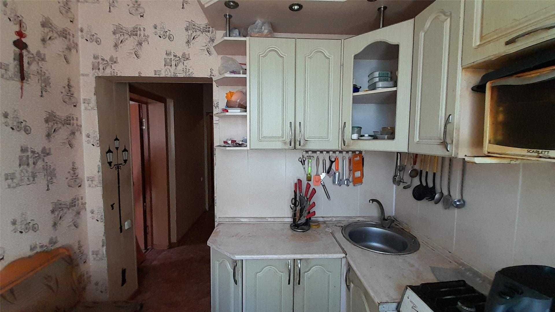 Продам 3 комн квартиру в старом городе возле Тюза,