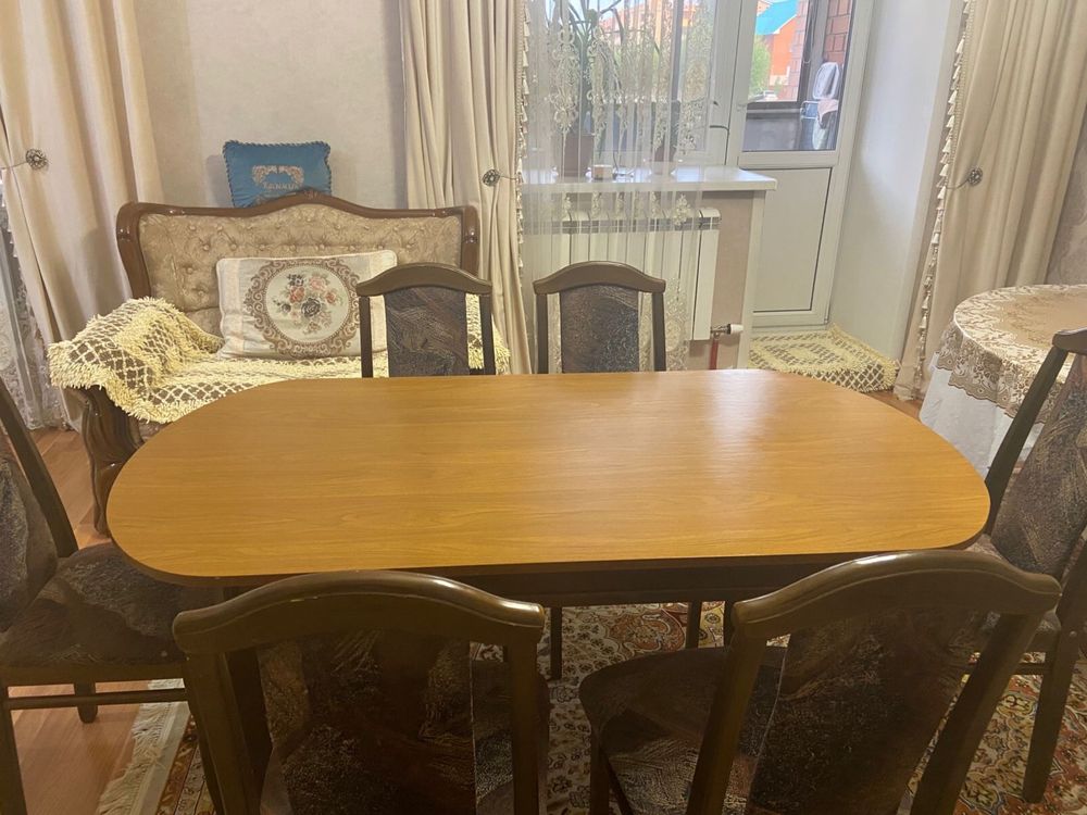 Продам стол со стульями