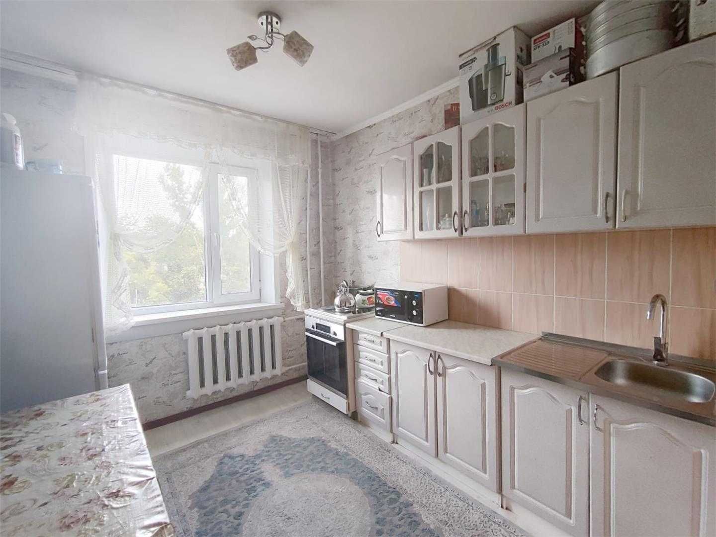 *Продам 4 комн. квартиру ул. Белинского. Помощь в ипотеке.