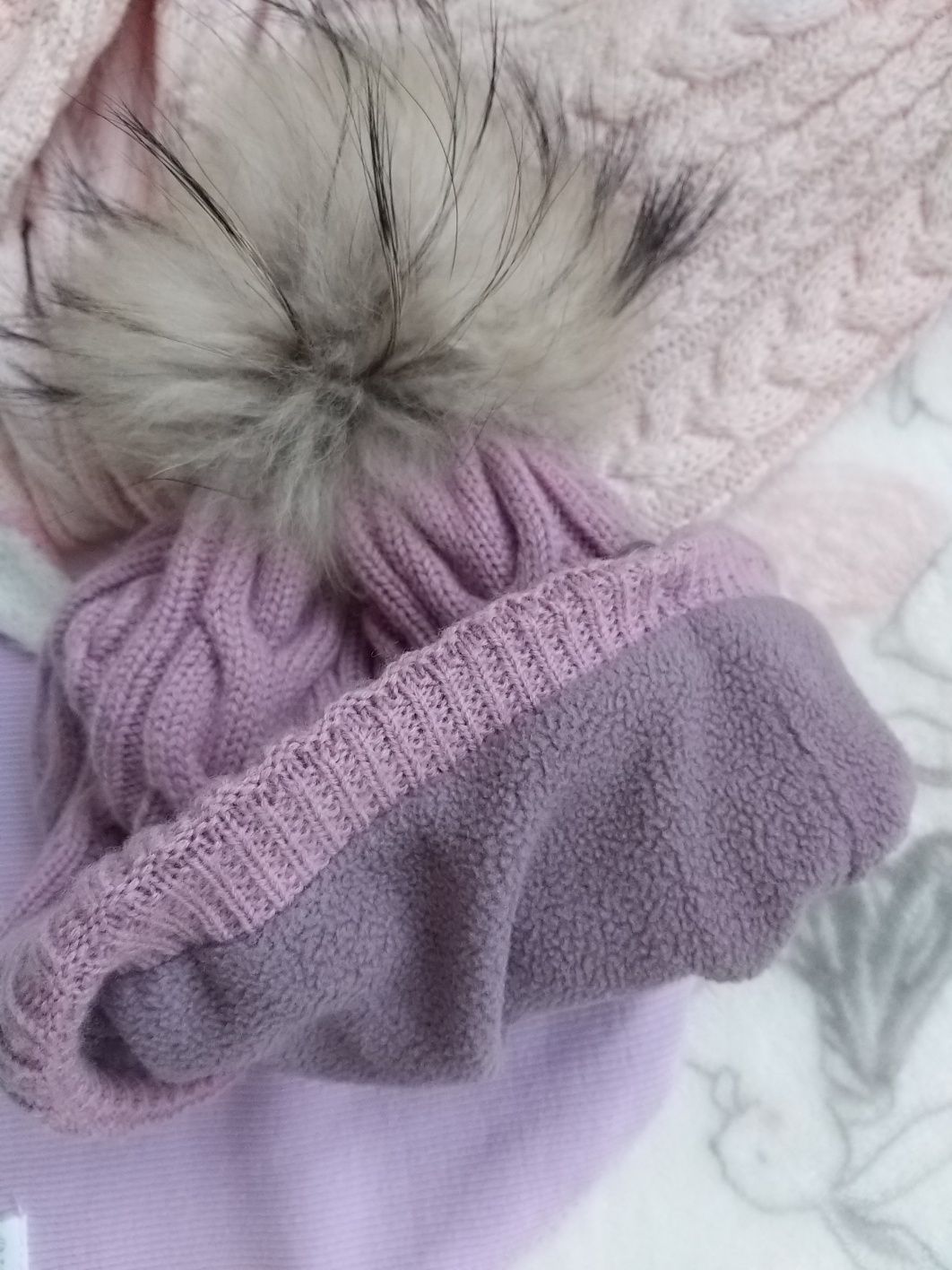 Шапки на девочку 3-5 лет