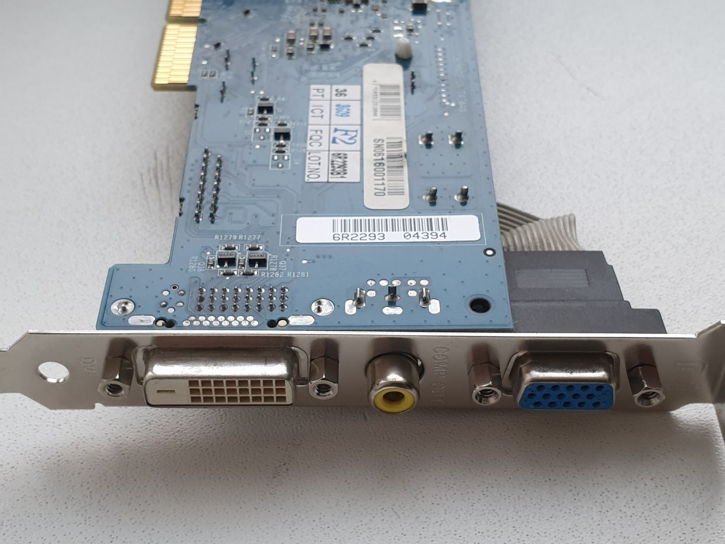 Видеокарта AGP. RADEON 9250. GV-R925128DE