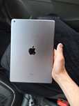 Продам Ipad 8го поколения