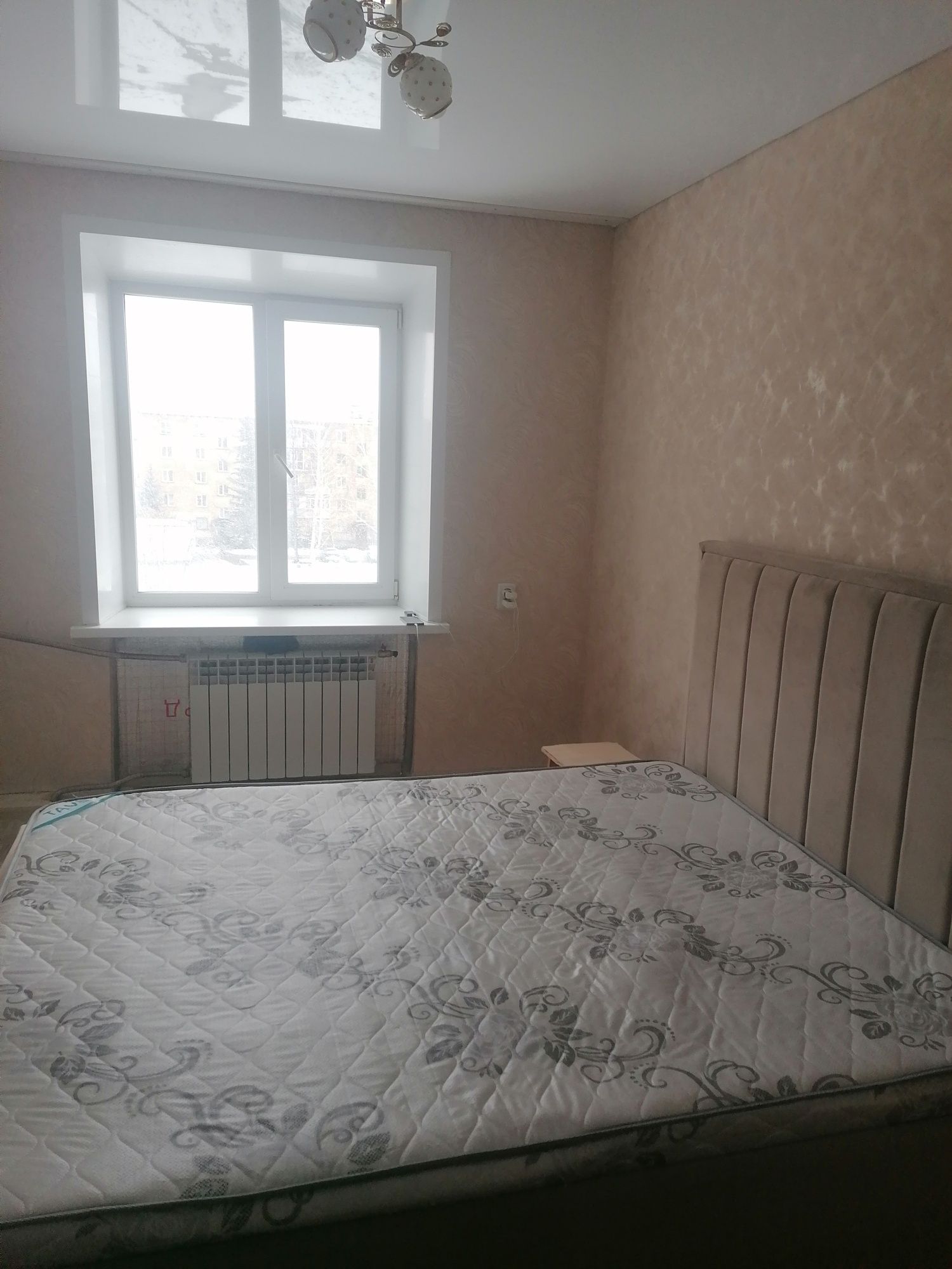 Продам 3х комнатную квартиру в 4микрорайоне 38 5этаж.