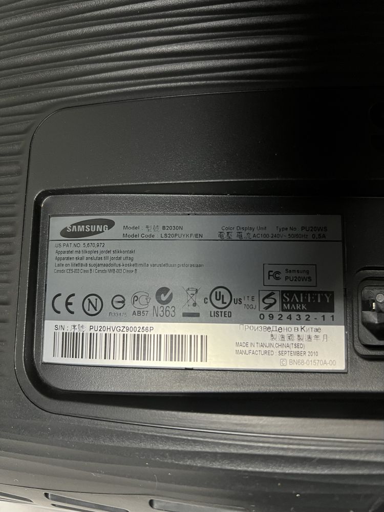 Монитор Samsung 20 дюйм