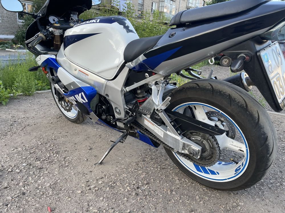 Продам мотоцикл Suzuki GSX R