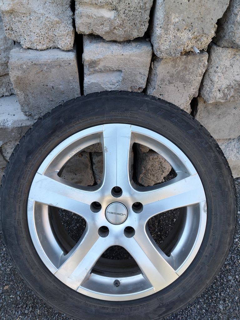Продаю комплект зимних шин с диском (R17, 215 ширина) из ЕВРОПЫ