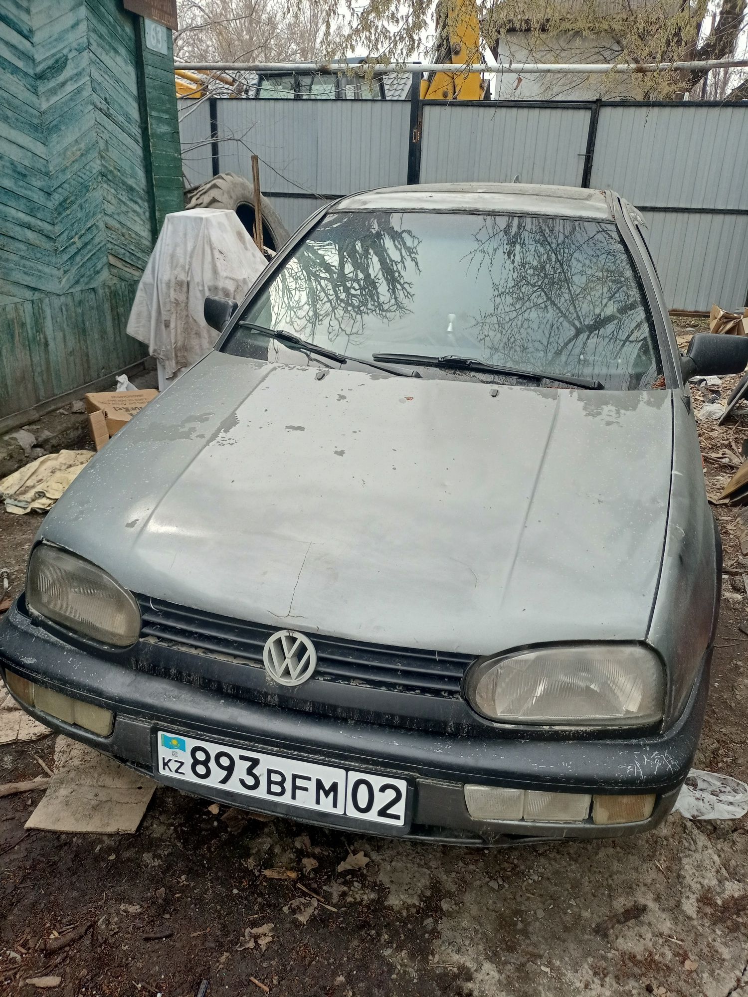 Продам гольф3 1994 г хорошие 2л бензин механика