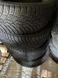 Продам зимние шины Pirelli