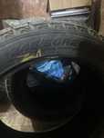 Продам шины липучка 245/50 R20