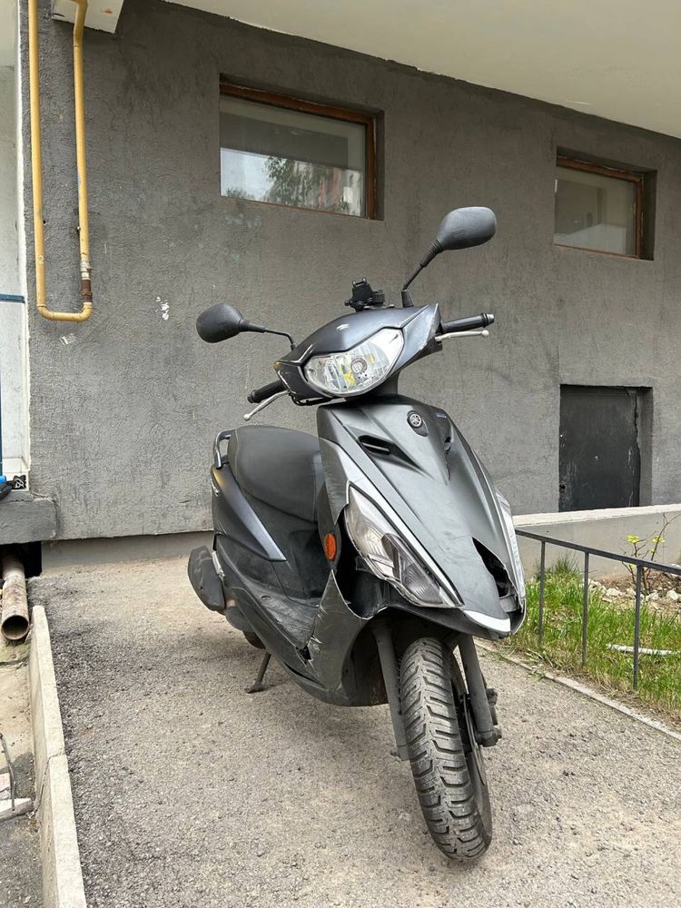Yamaha axis z, продам