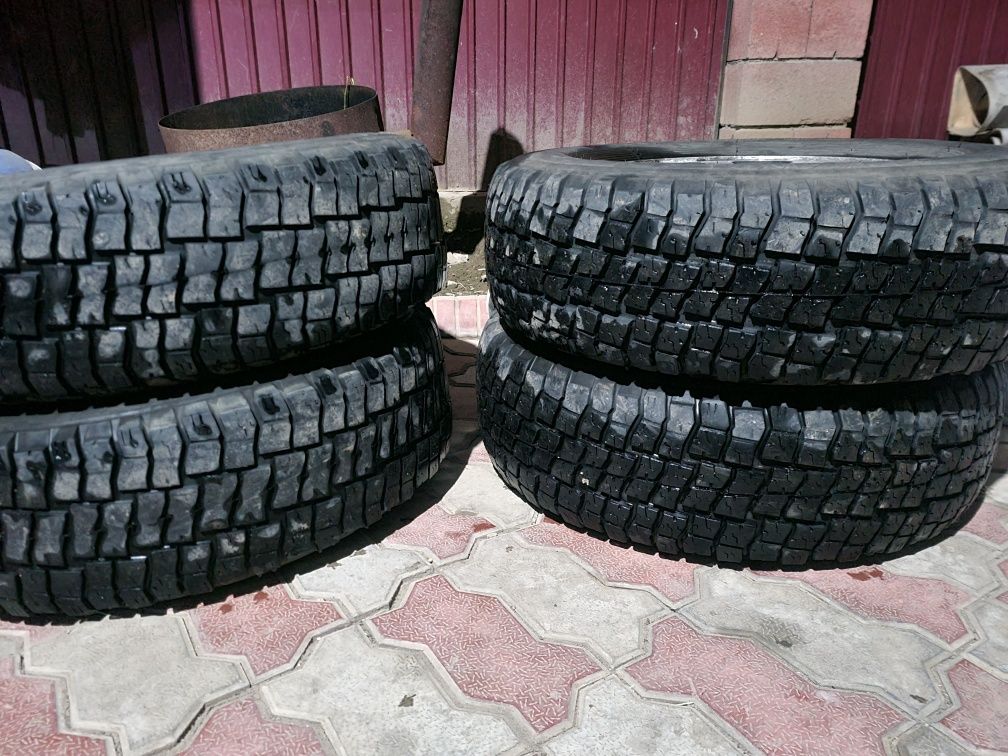 диски 6 139,7 с резиной 235/75/15