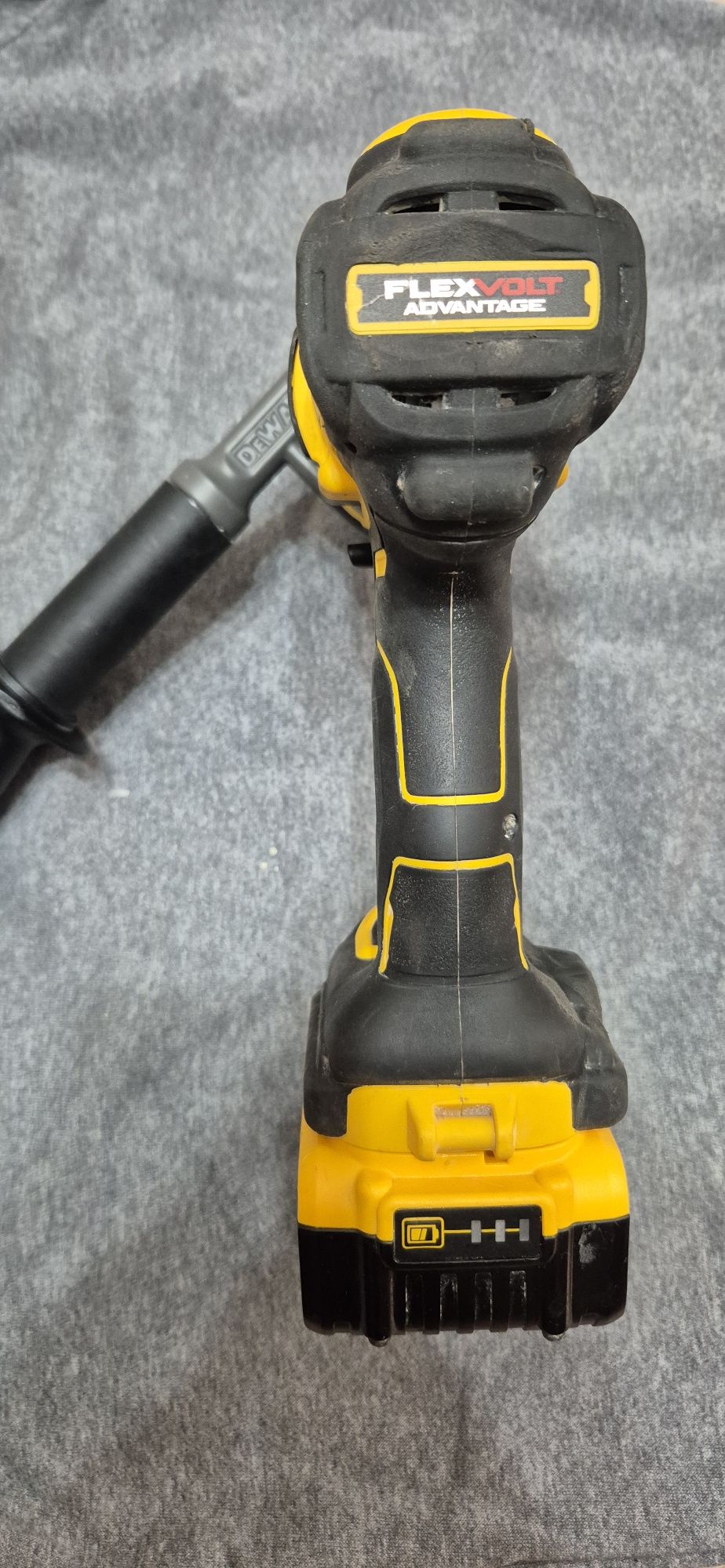Дрель Шуруповерт Dewalt DCD999