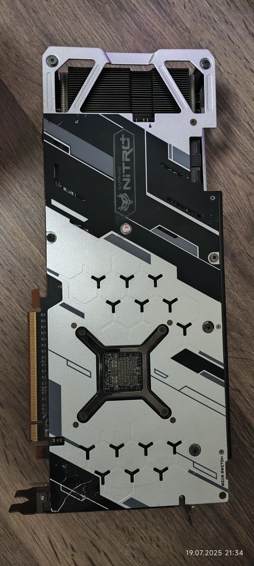 Видеокарта SAPPHIRE NITRO+ RX 5700 XT