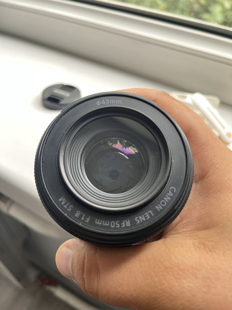 Canon RF 50mm f/1.8 STM