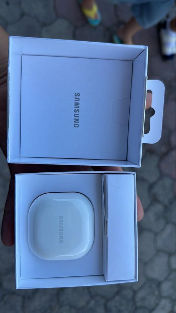Продам наушники galaxy