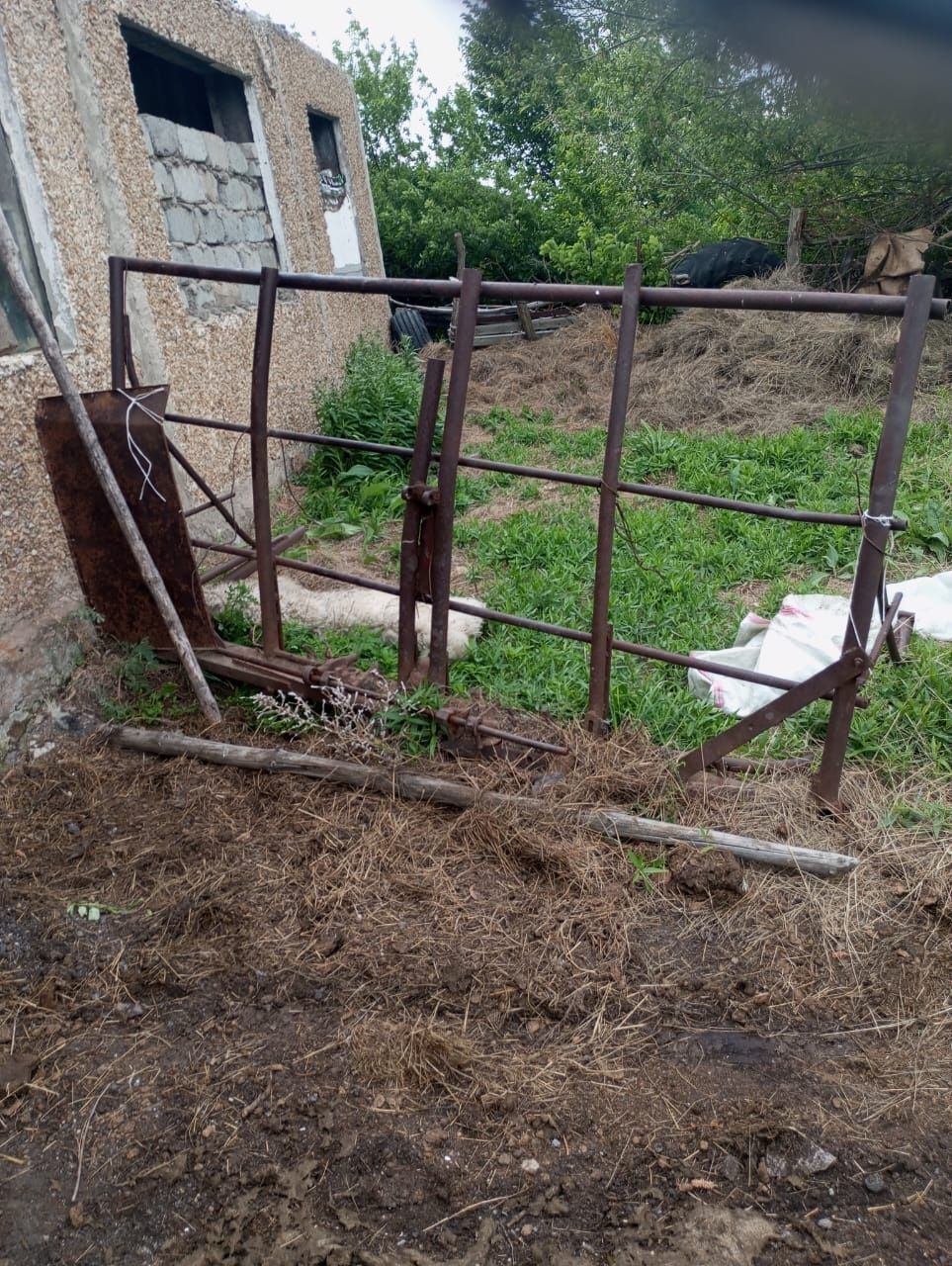 Продается трактор Т-40 с комплектом навесного оборудования