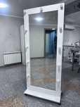 Зеркало 45 тысяч и парихмахерское кресло 50 тысяч